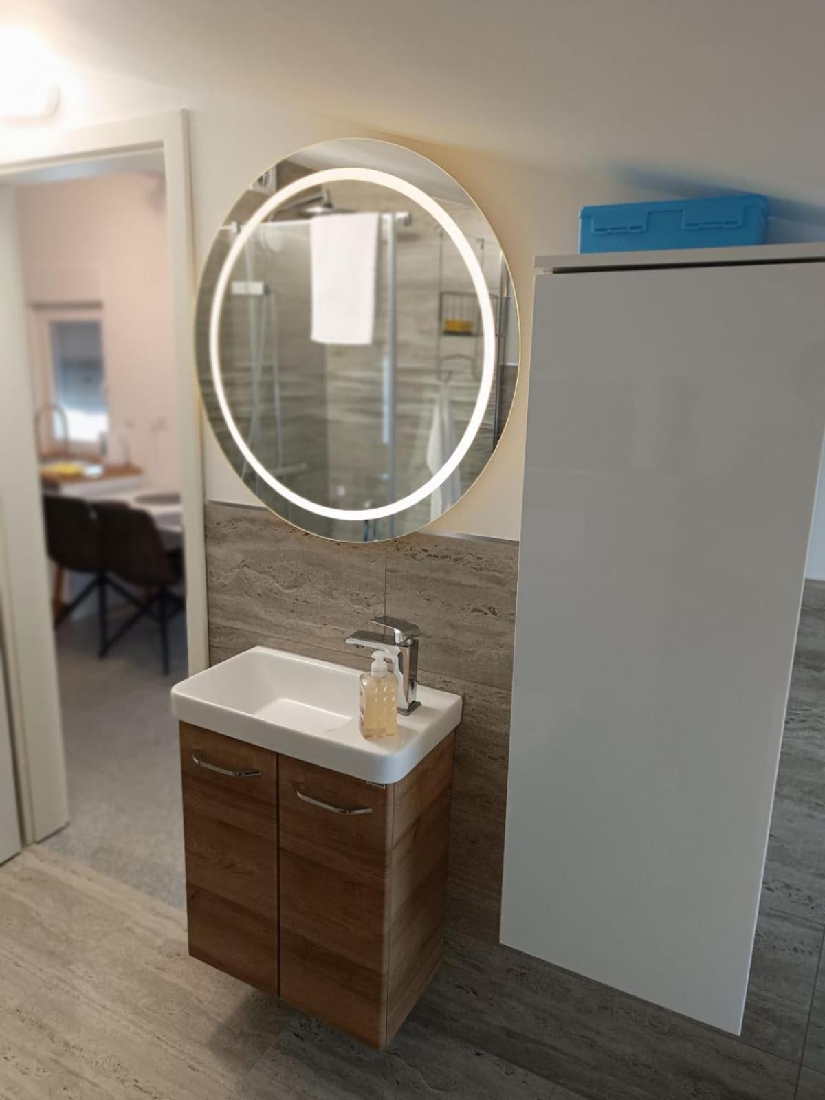 Harizma Apartment Primosten Bagian luar foto