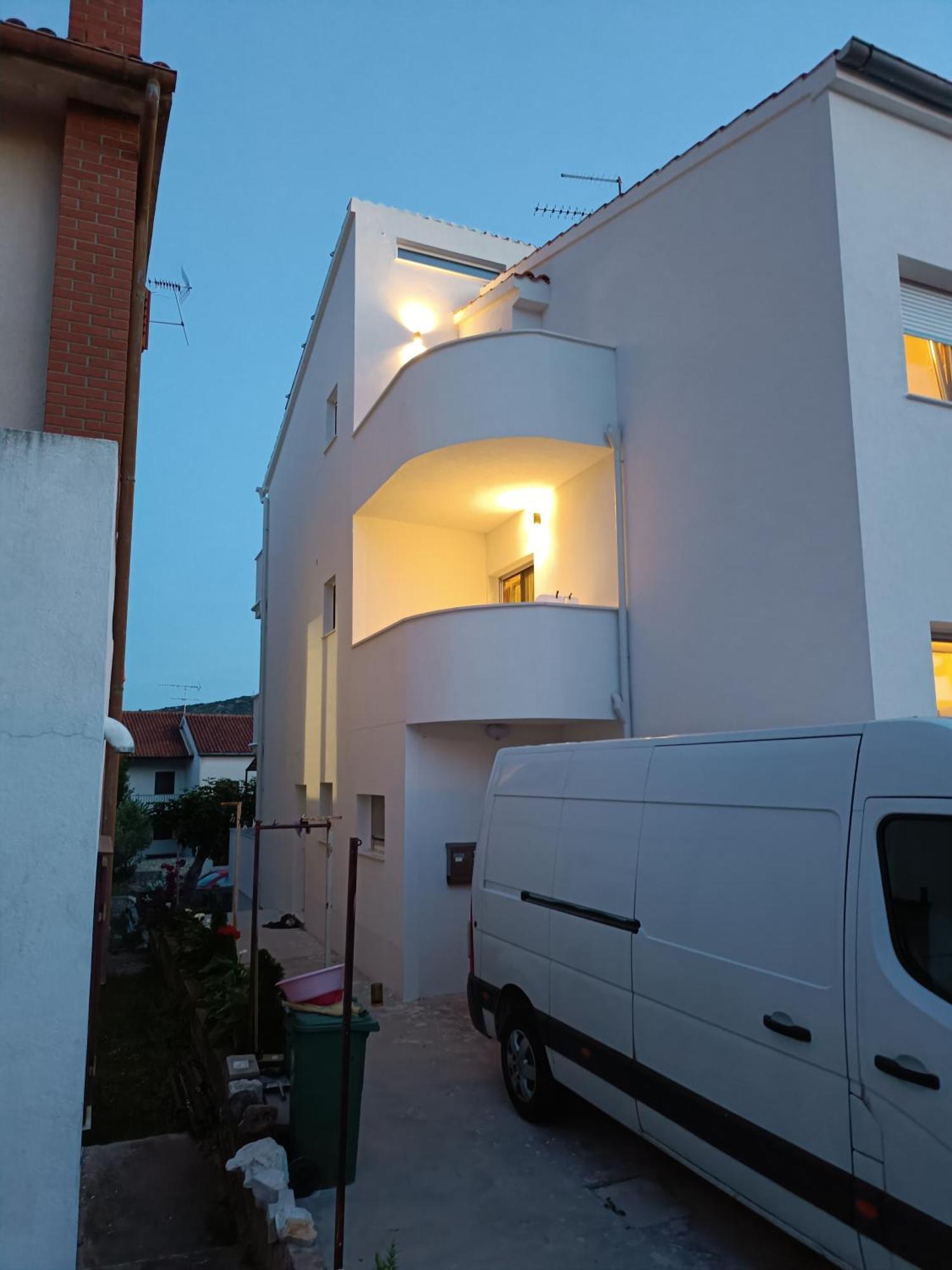 Harizma Apartment Primosten Bagian luar foto